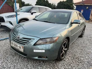 Photo - Toyota Camry 2.4 SE 2008 Green