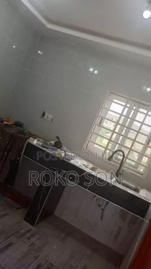 Mini Flat in Dr Roko, School Park Area for rent