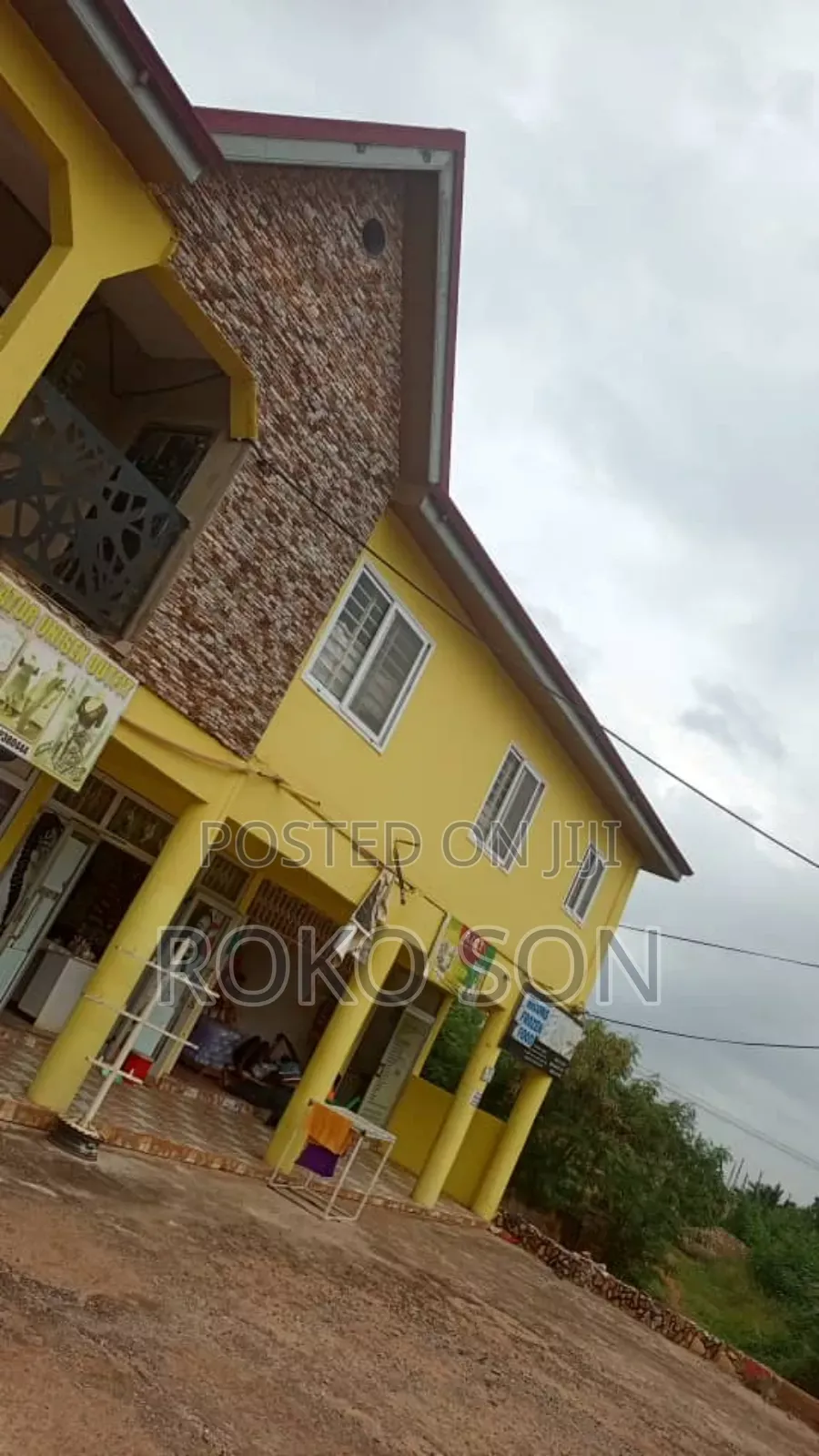 Mini Flat in Dr Roko, School Park Area for rent