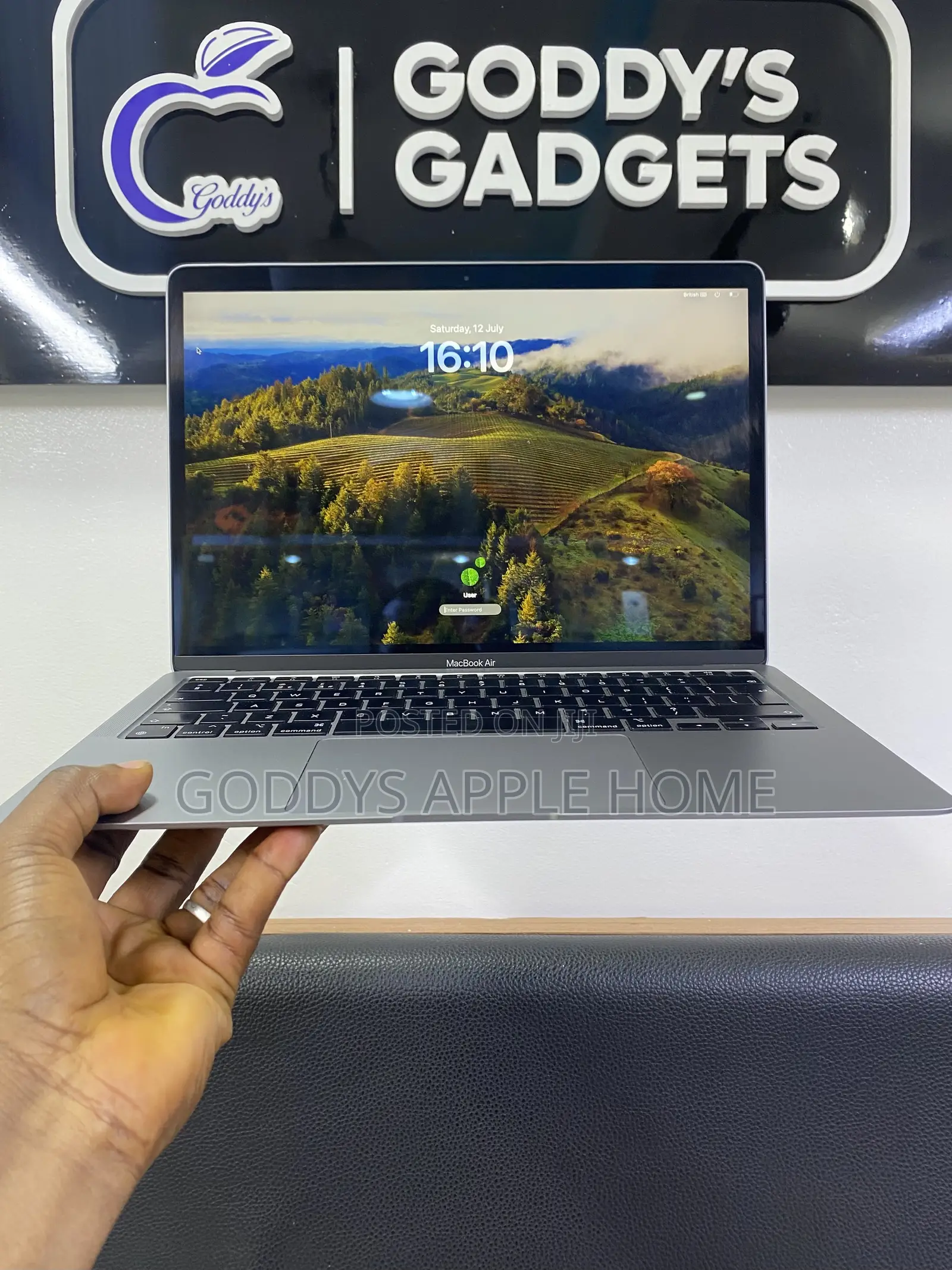 Laptop Apple MacBook Air 2020 8GB Apple M1 SSD 256GB