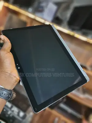 Laptop Dell Latitude 7200 2-in-1 8GB Intel Core i5 SSD 256GB