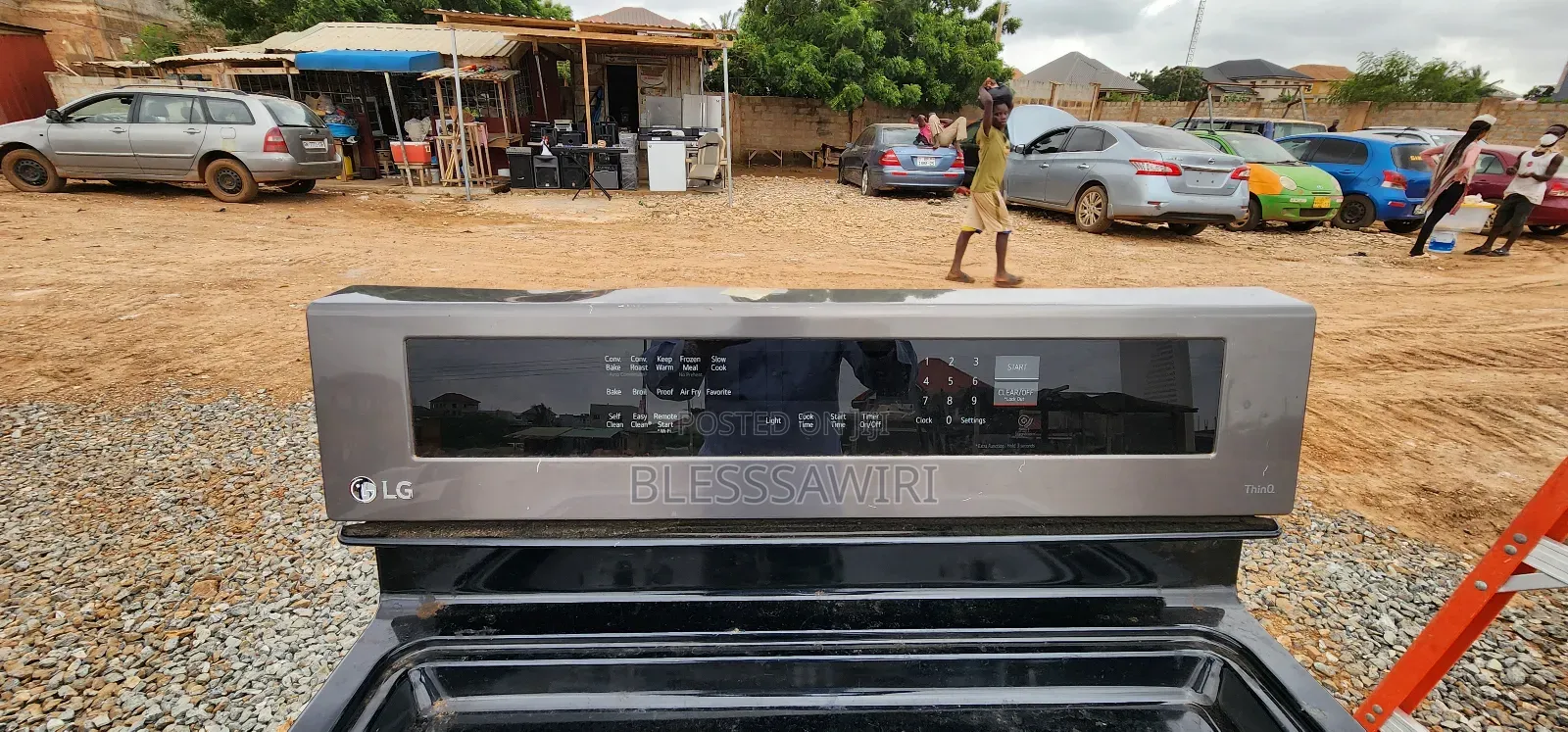 5.8 Cu Ft. Smart Wi-Fi Enabled Gas Range With Air Fry