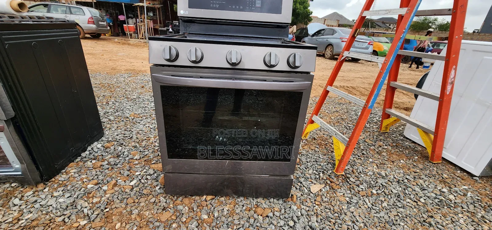 5.8 Cu Ft. Smart Wi-Fi Enabled Gas Range With Air Fry