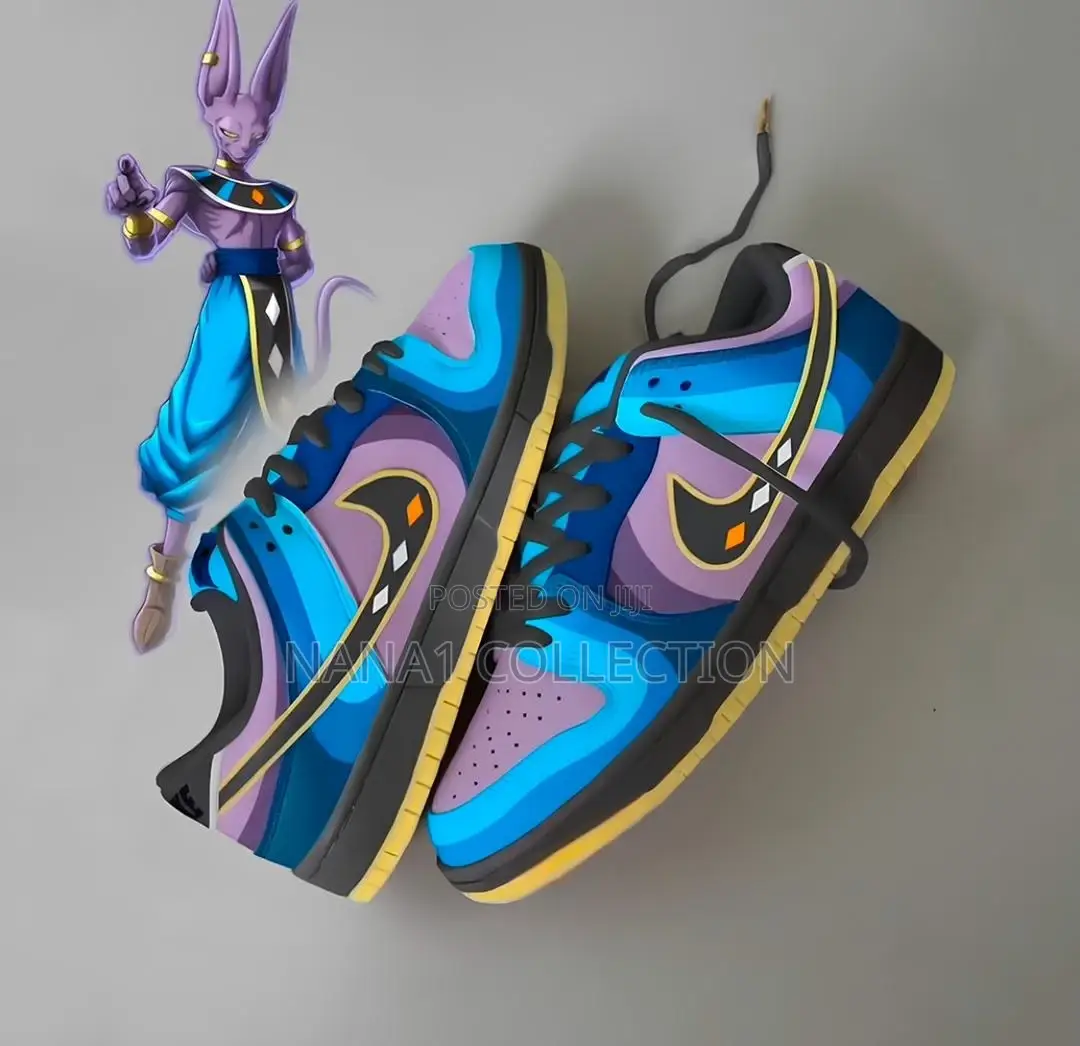 Nike Dunk Low Sneakers