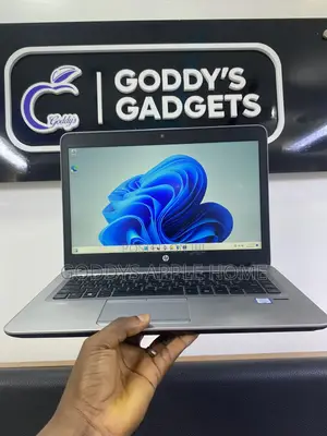 Photo - Laptop HP EliteBook 840 G3 8GB Intel Core I5 SSD 256GB