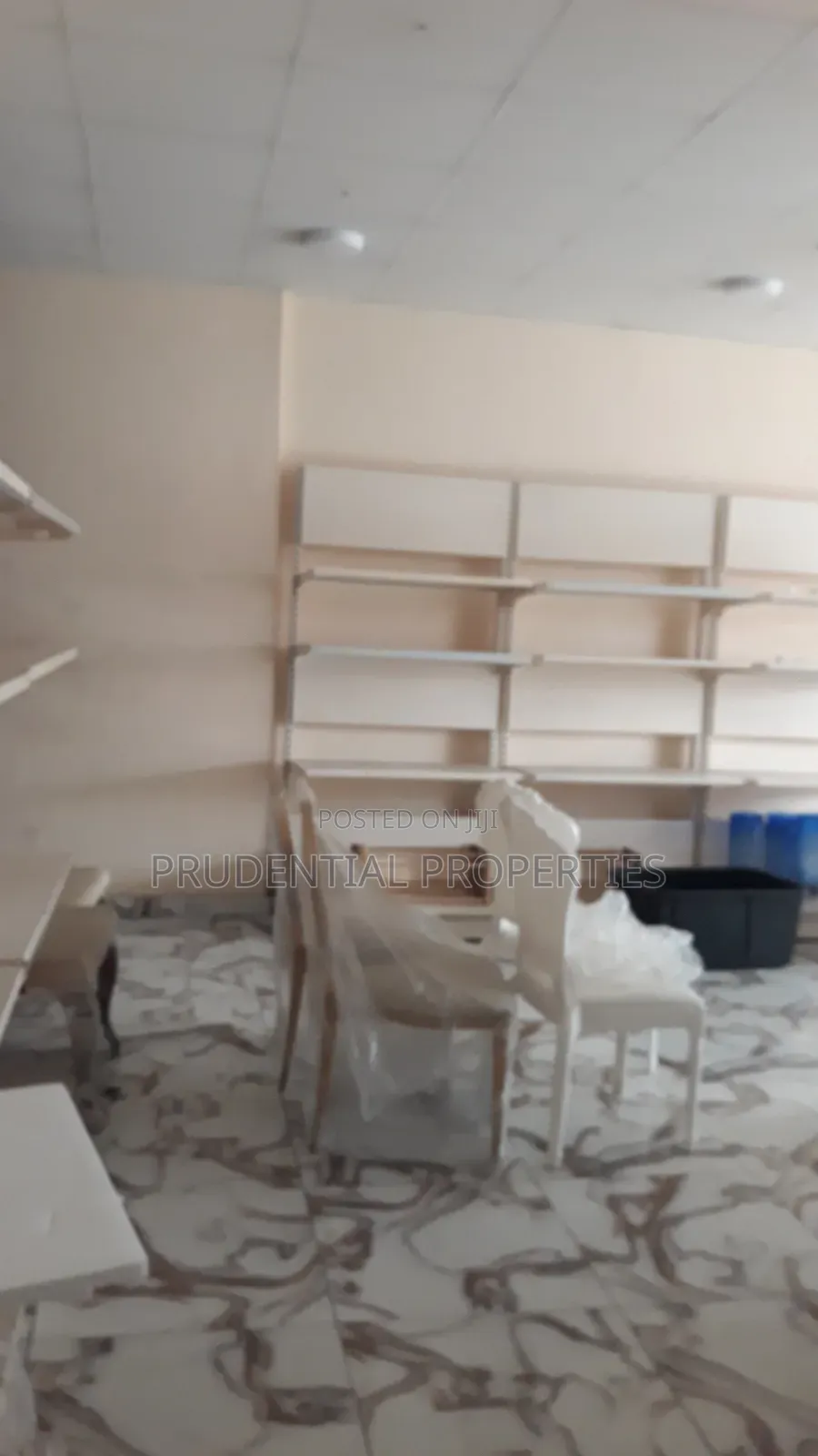 Banking Hall Space for Rent at Lapaz