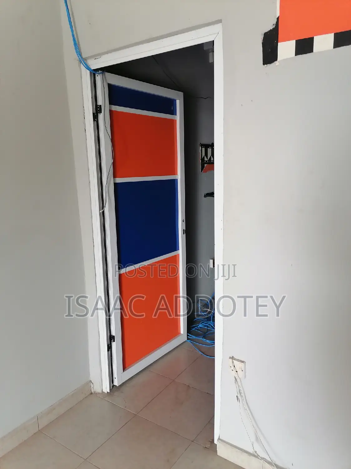 1bdrm Apartment in Store For Rent, Spintex for rent