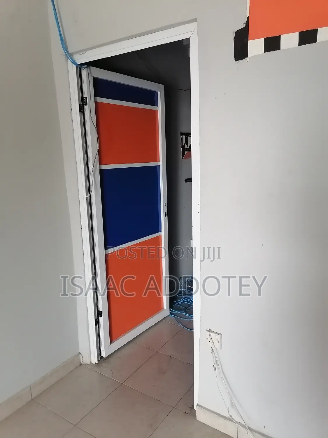 1bdrm Apartment in Store For Rent, Spintex for rent