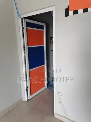 1bdrm Apartment in Store For Rent, Spintex for rent