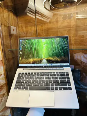 Laptop HP ProBook 445 G9 16GB AMD Ryzen 5 SSD 512GB