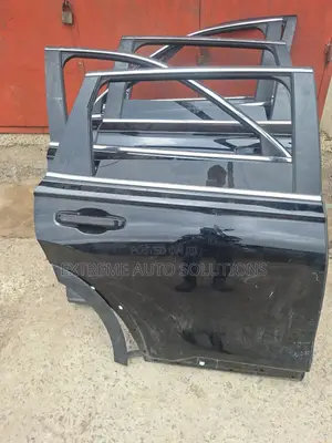 24 Cr-v Passenger Back Door