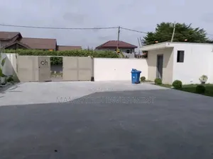 5bdrm Mansion in East Legon for sale