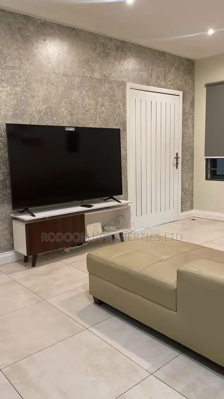 4bdrm Duplex in Tesano Gardens for sale