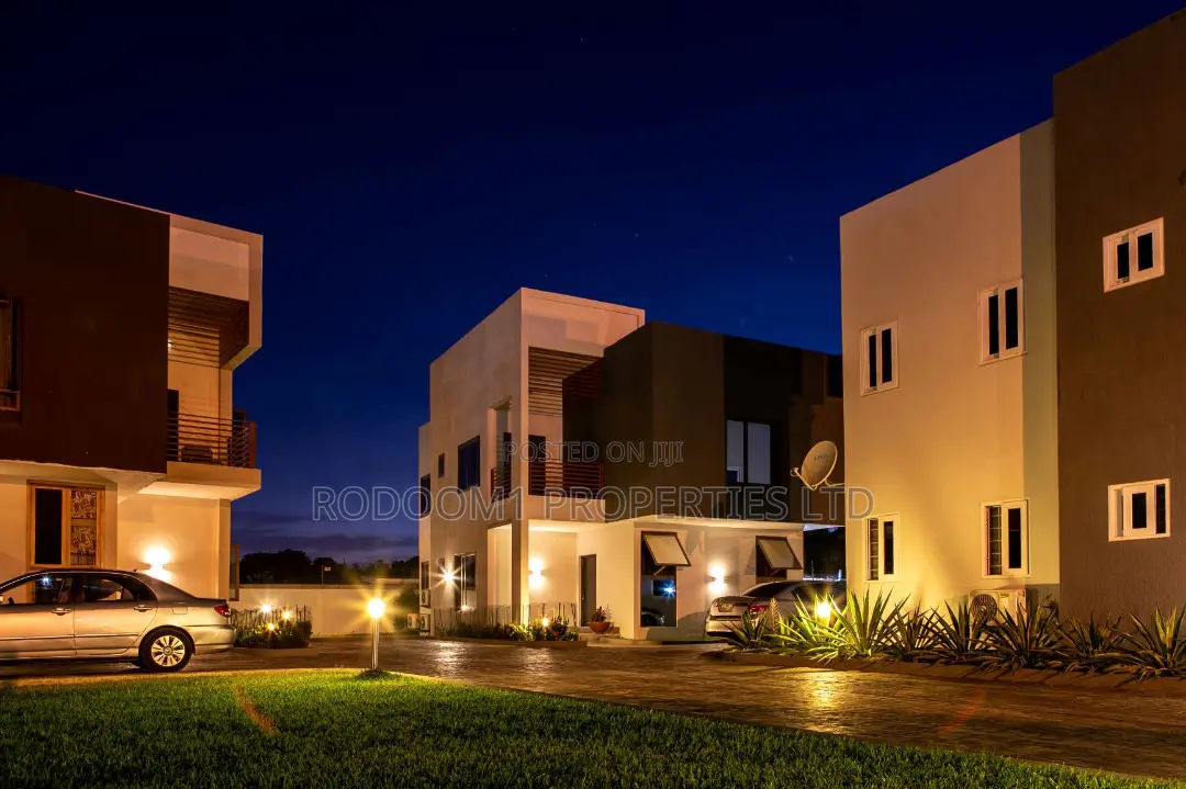4bdrm Duplex in Tesano Gardens for sale