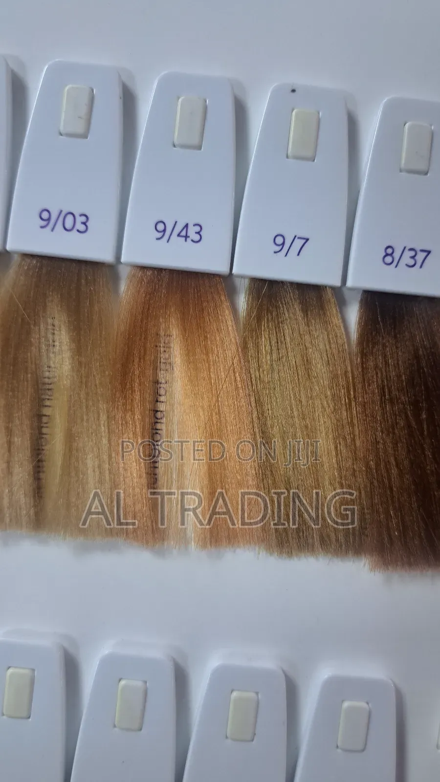 Expert Color Matching For Dreadlocks And Natural Hair.