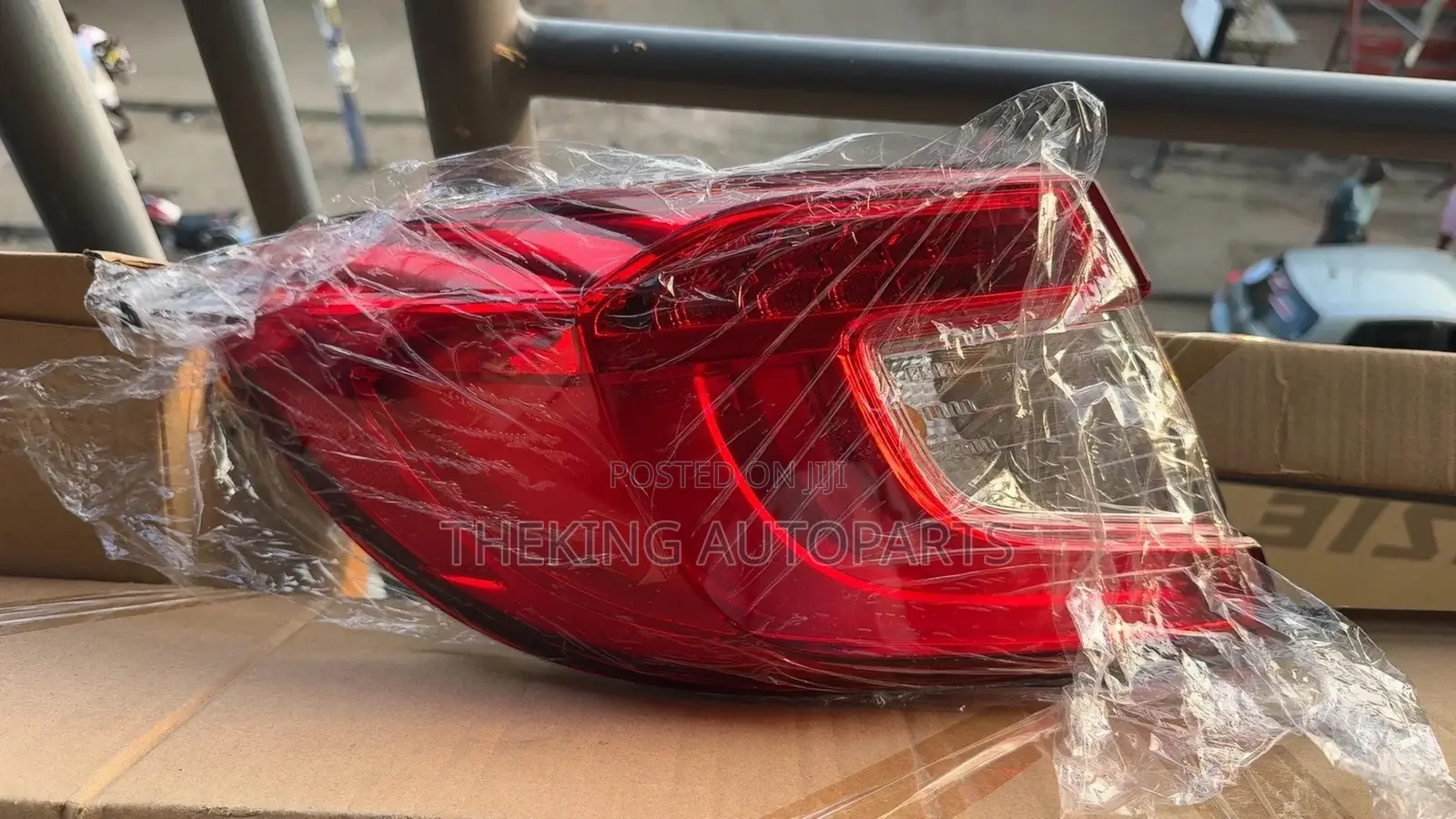 Honda Accord 2018,2019,2020,2021 Tail Light.