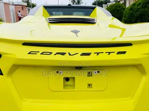 Chevrolet Corvette 2022 Yellow