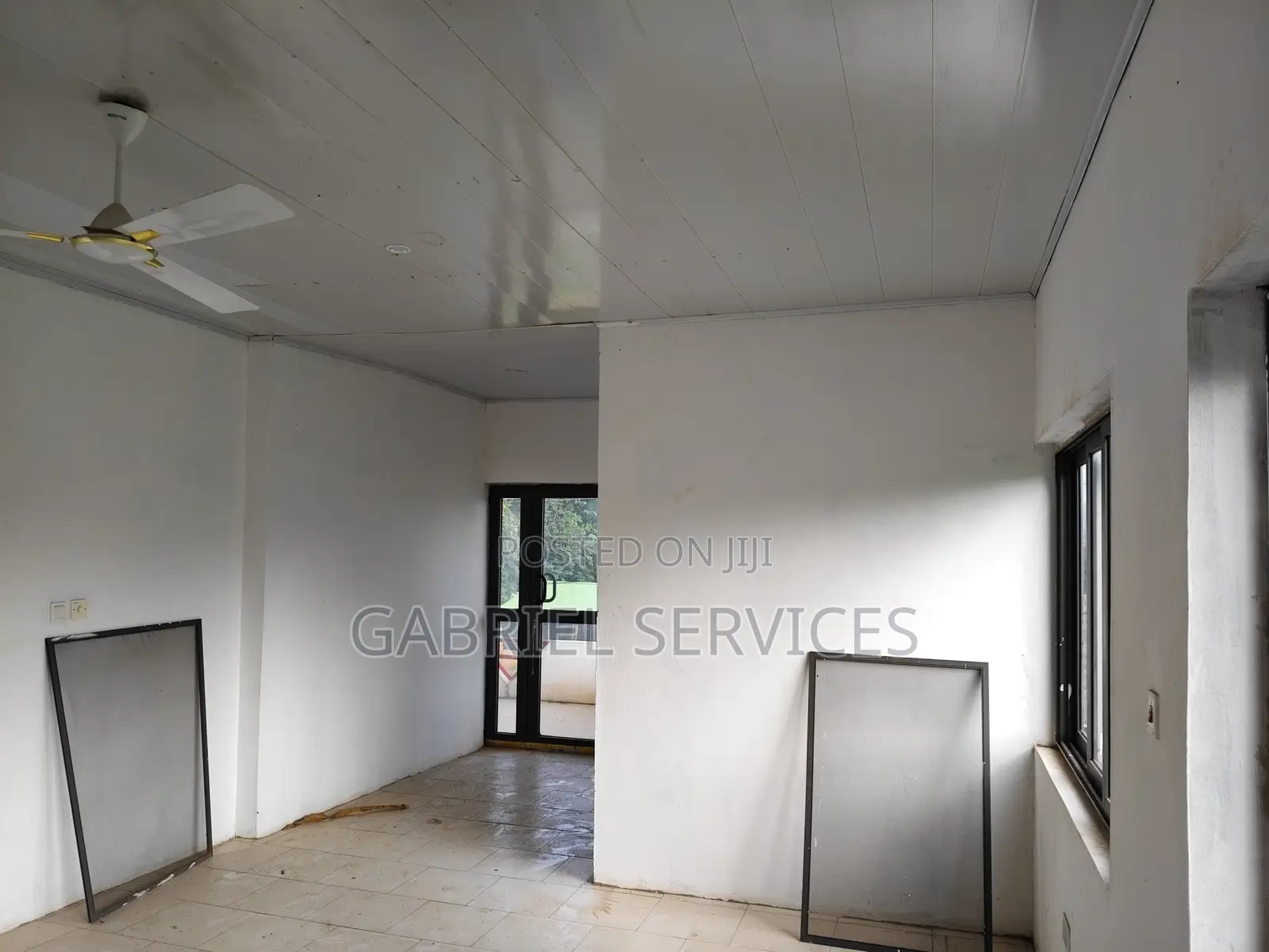 7bdrm Duplex in Aburi for sale