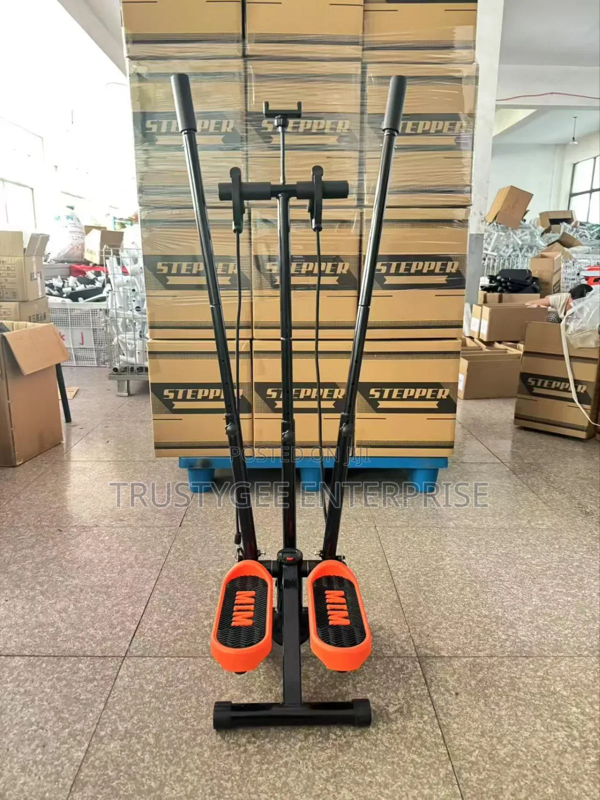 Stepper With Handles, Phone Holder and Drawstrings.