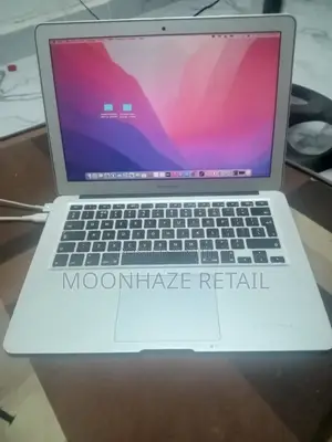Laptop Apple MacBook Air 2012 4GB Intel Core i5 HDD+SSD 128GB
