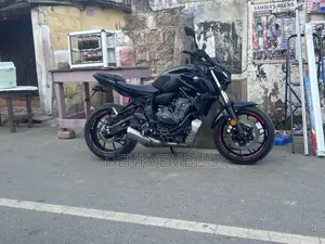 Yamaha 2025 Black