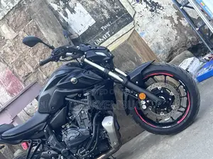 Yamaha 2025 Black