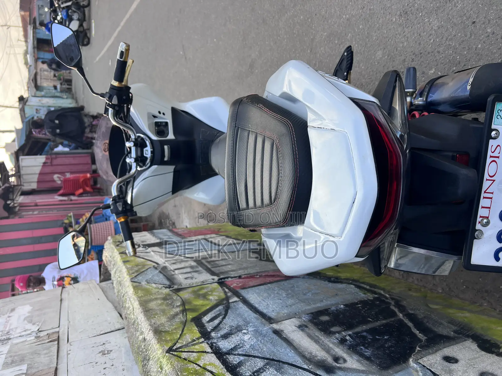 Honda 2022 White