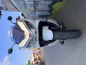Honda 2022 White