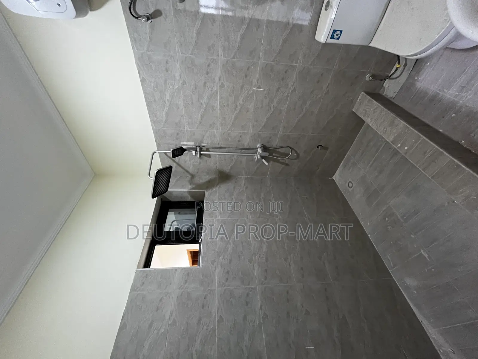 2bdrm Apartment in Adom Estate, Tema Metropolitan for rent