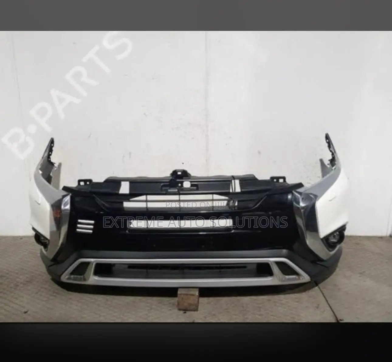 Outlander 2019 Front Bumper Complete
