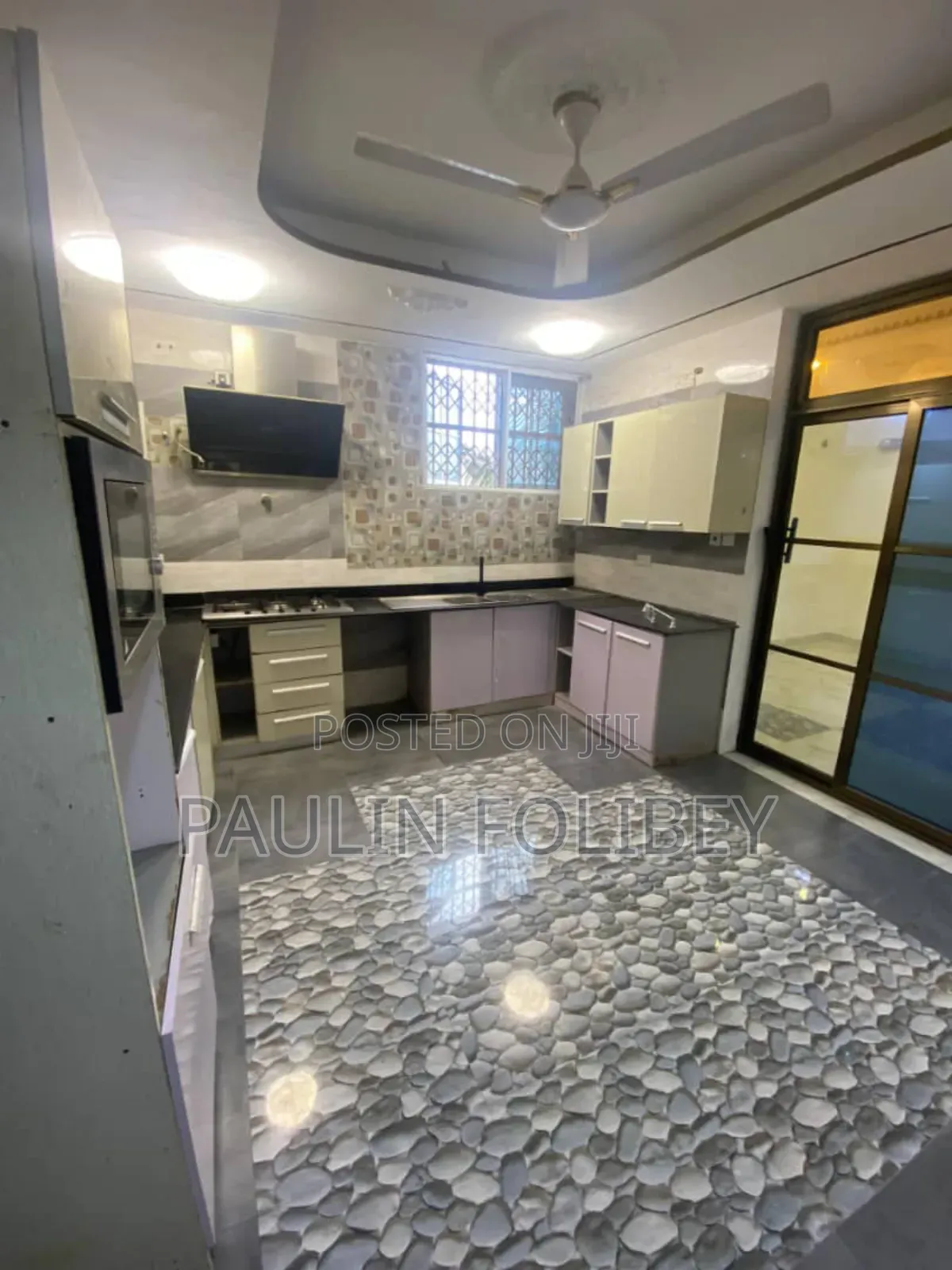 3bdrm Apartment in Dg Properties, Ablekuma for rent