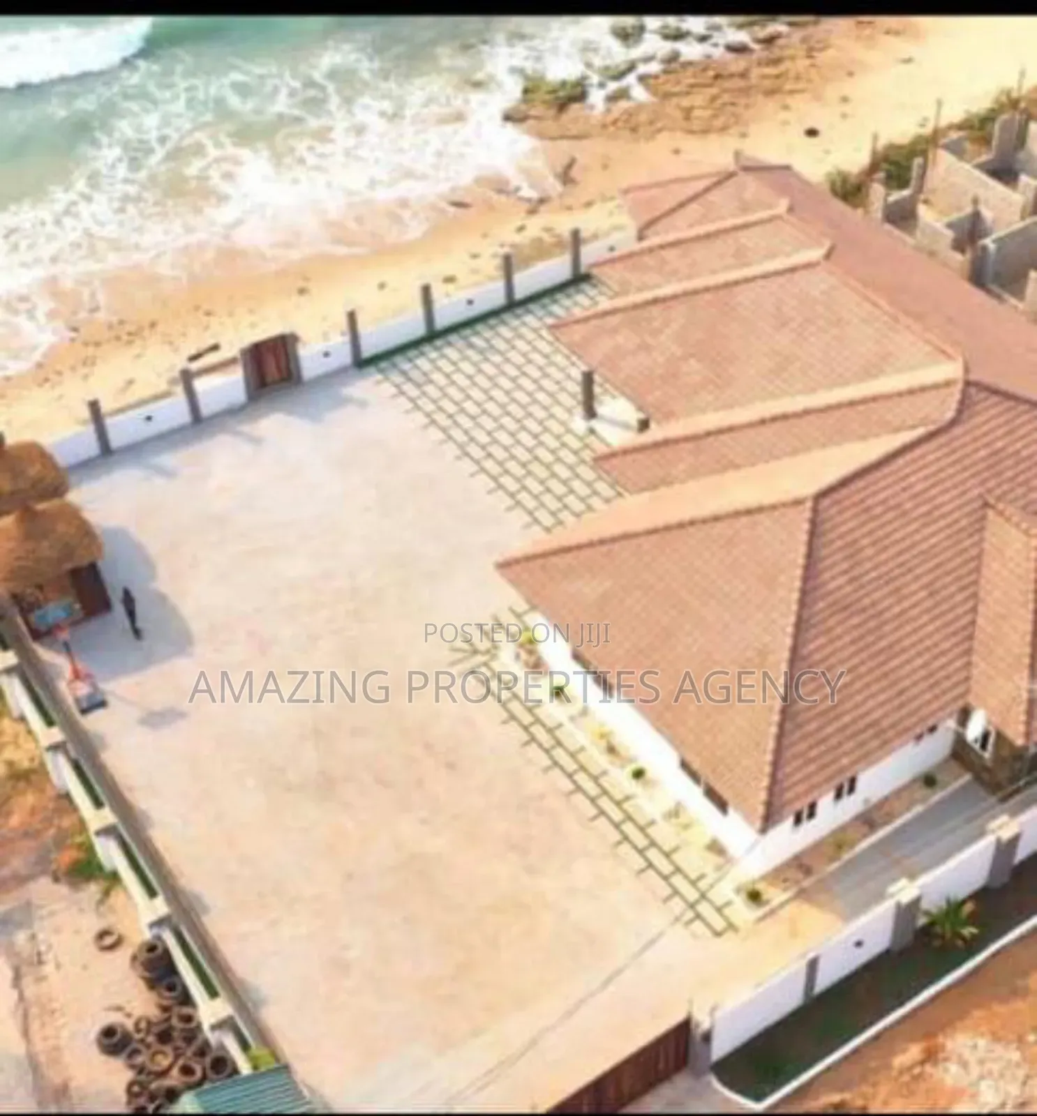 5bdrm House in Prampram for sale