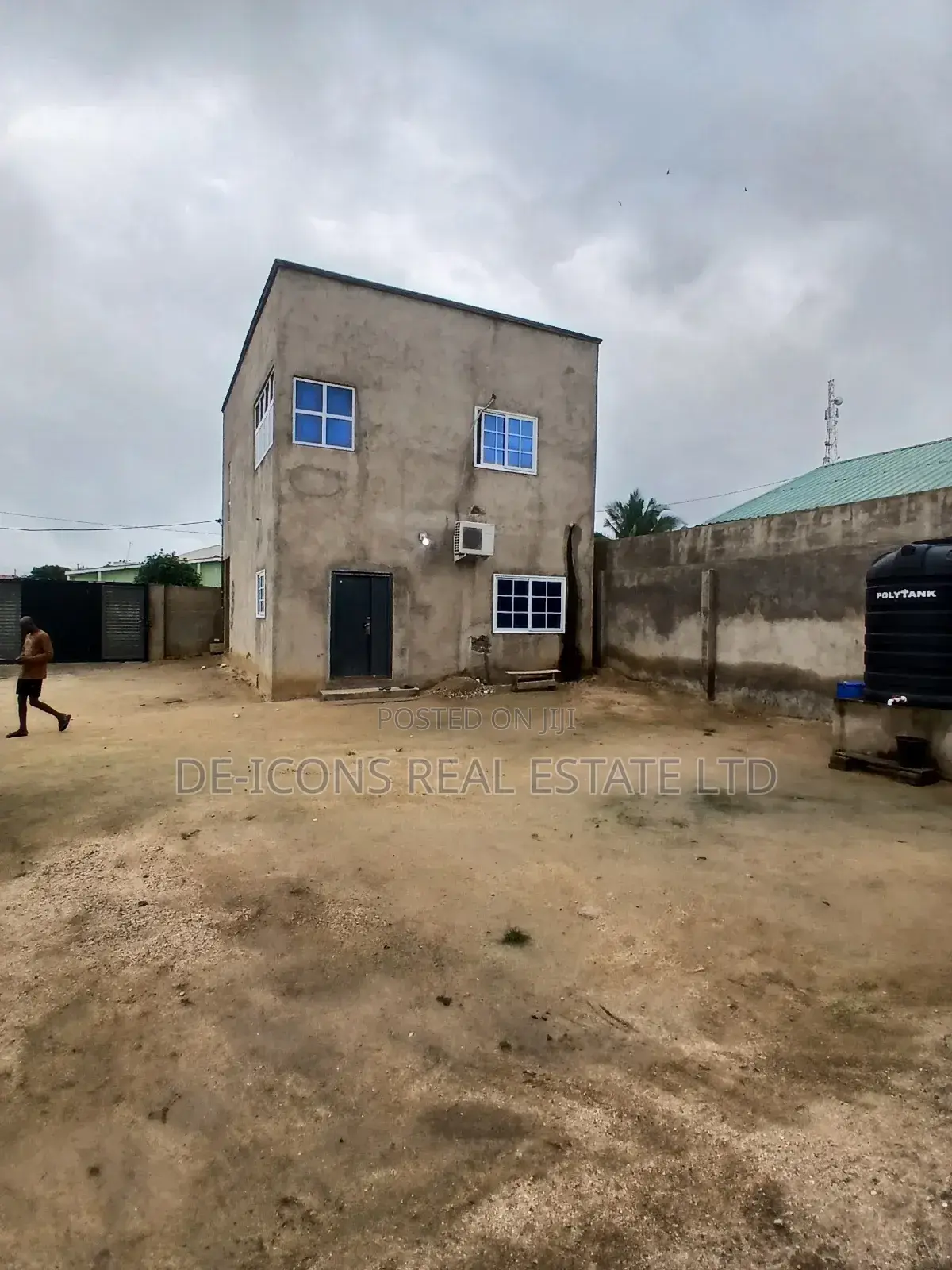 2bdrm Duplex in De-Icons Real Estate, Awutu Senya East Municipal