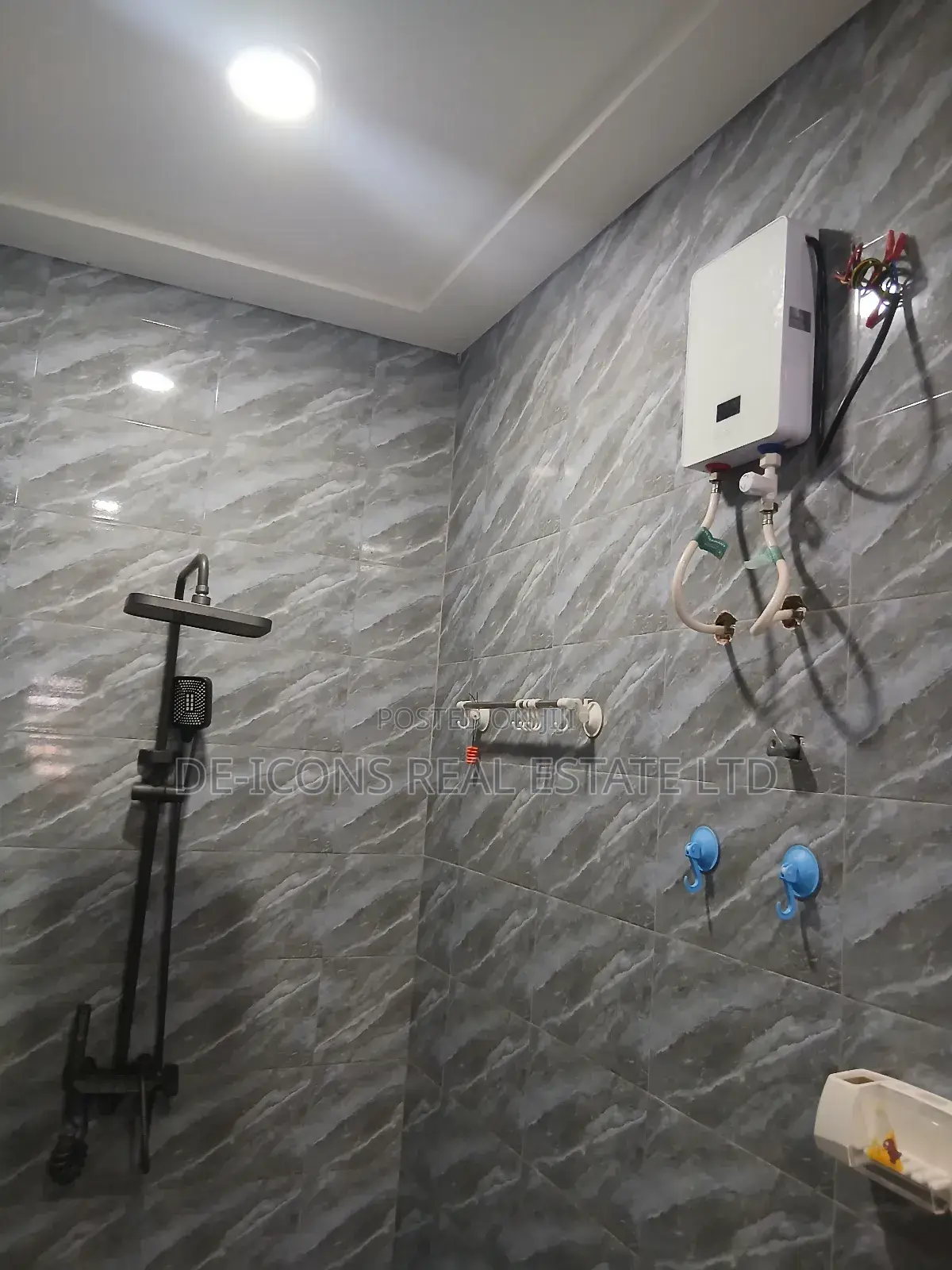 2bdrm Duplex in De-Icons Real Estate, Awutu Senya East Municipal