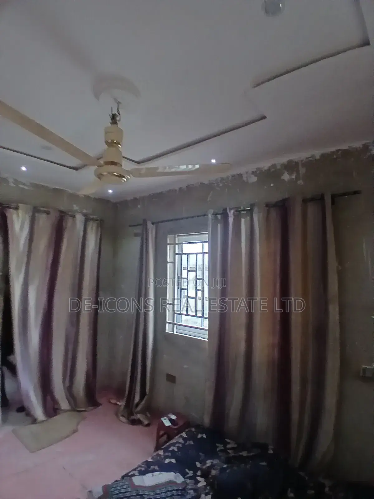 2bdrm Duplex in De-Icons Real Estate, Awutu Senya East Municipal