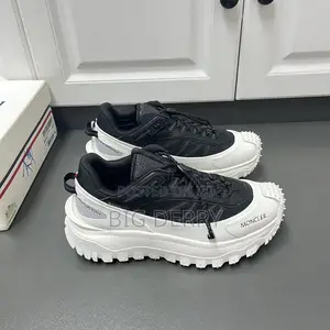 Moncler Trailgrip GTX She’S