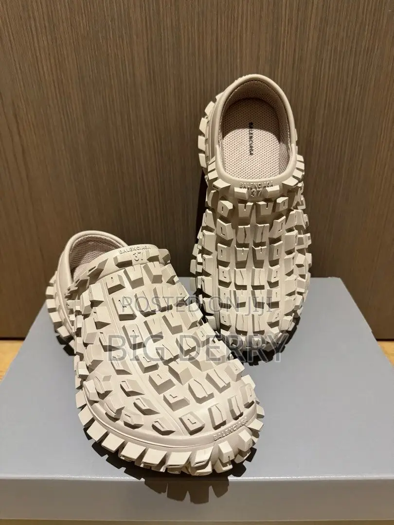 Balenciaga Bouncer Clogs