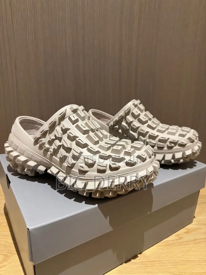 Balenciaga Bouncer Clogs