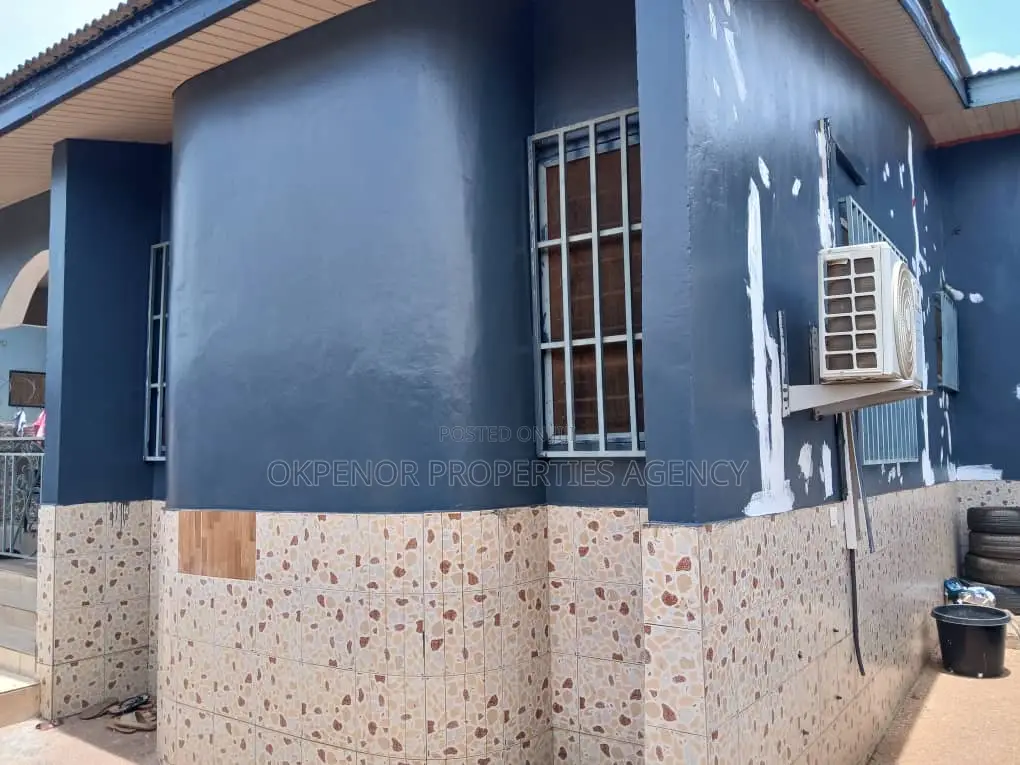 3bedrms House for Rent in Coastal Estate
