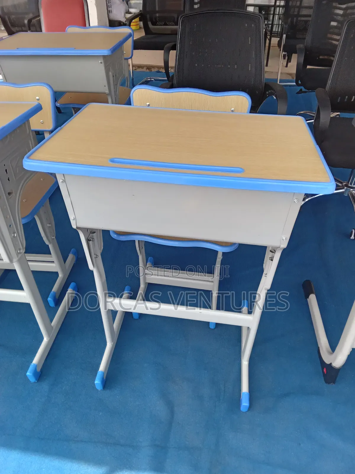 Seminar Desk