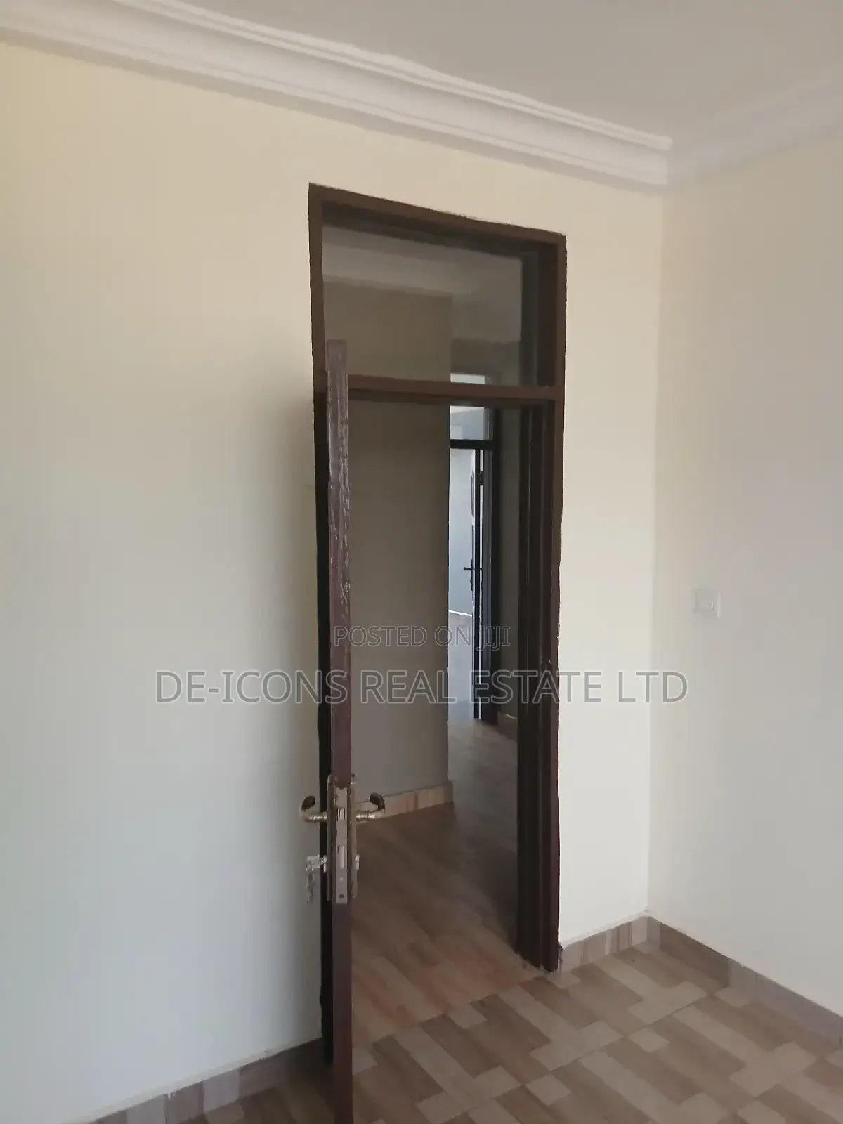 2bdrm Duplex in De-Icons Real Estate, Awutu Senya East Municipal
