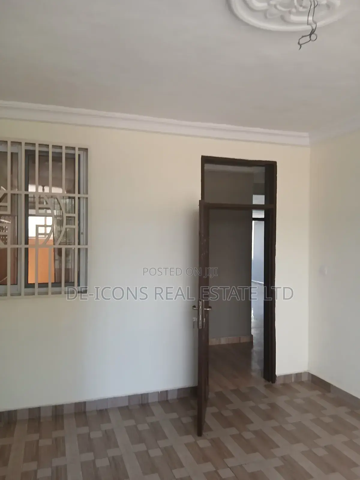 2bdrm Duplex in De-Icons Real Estate, Awutu Senya East Municipal