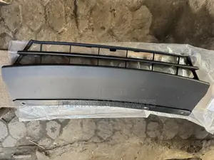 Civic 2017 Down Grille.