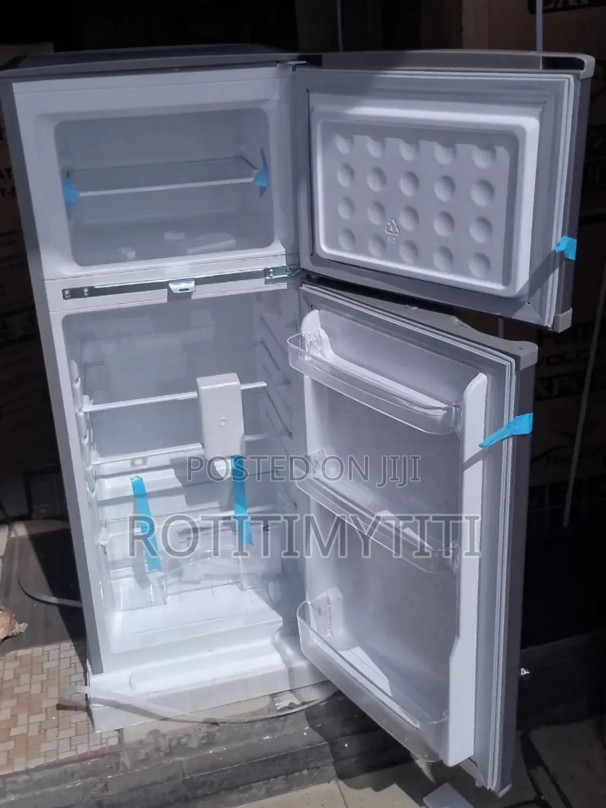 Roch Refrigerator Top Freezer 117 Liters Very Neat and Clean