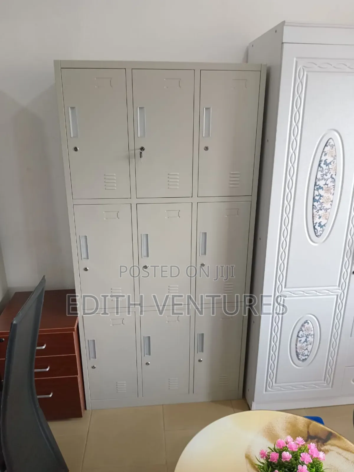 Stall Cabinet