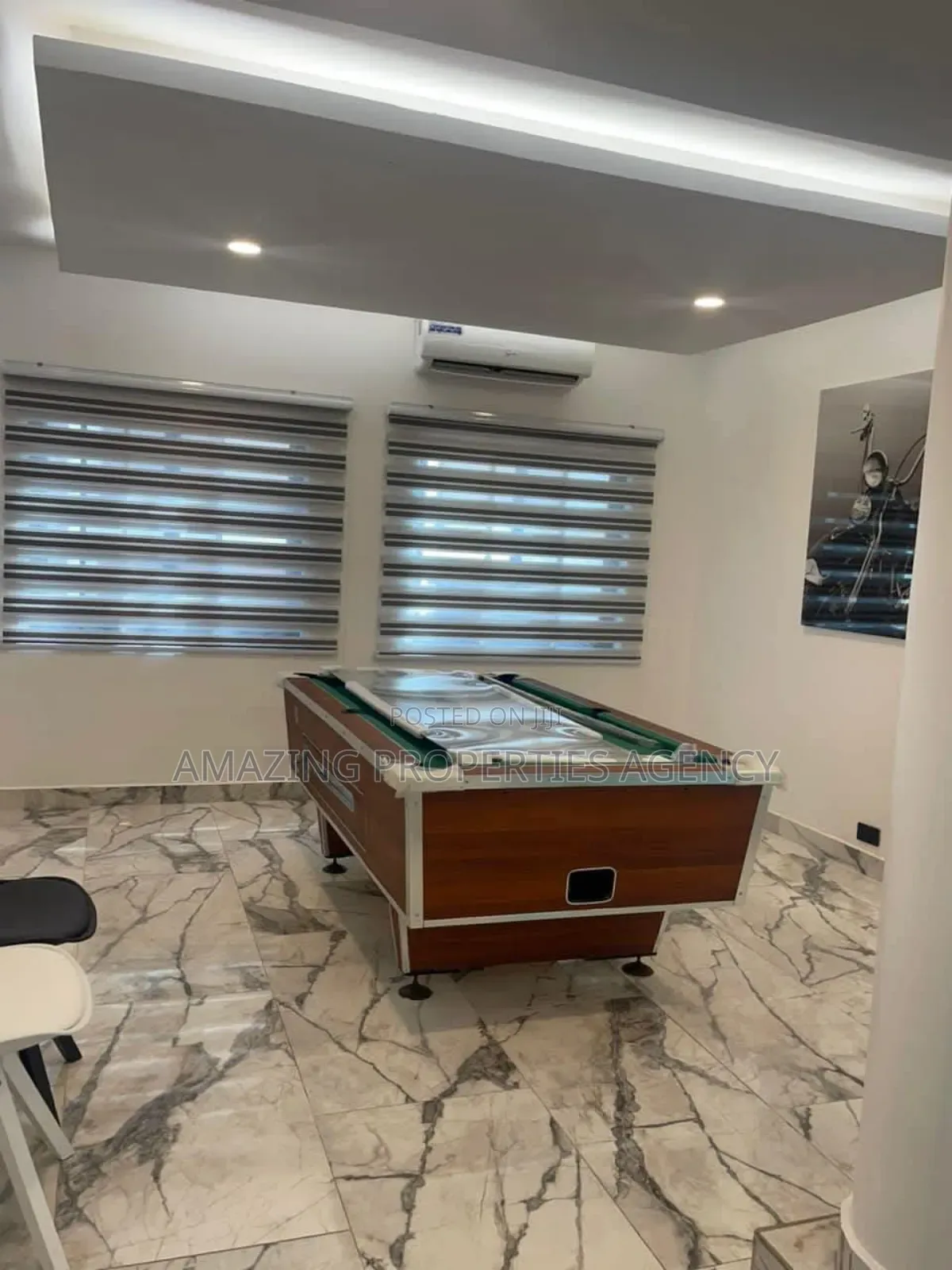 11bdrm House in East Legon for sale