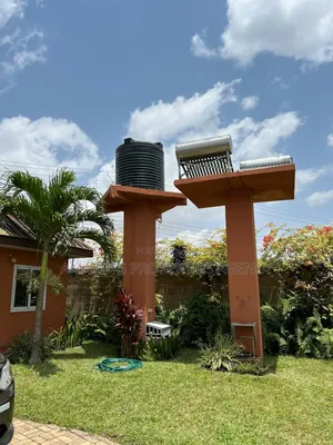 5bdrm Mansion in Aburi for sale