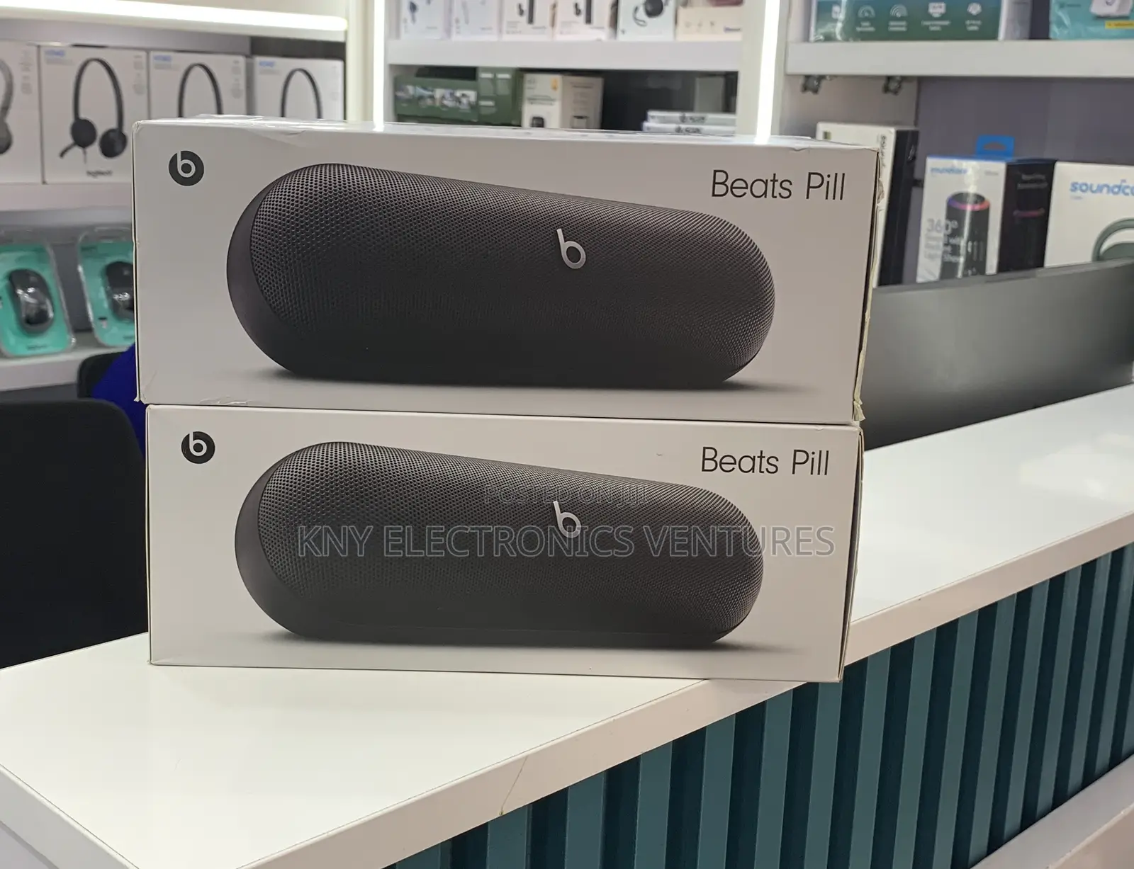 Beats Pill