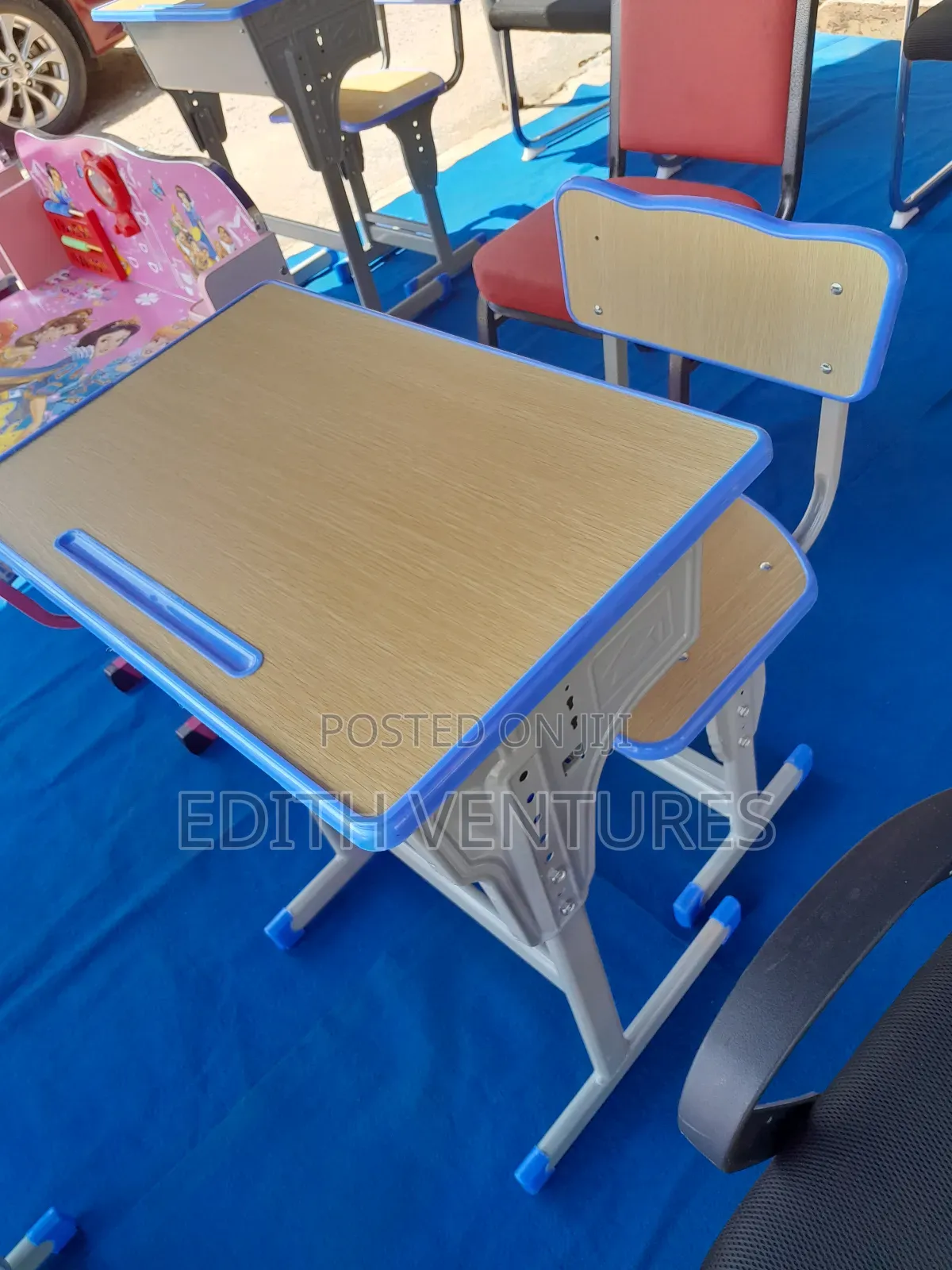 Draft Desk for Schools