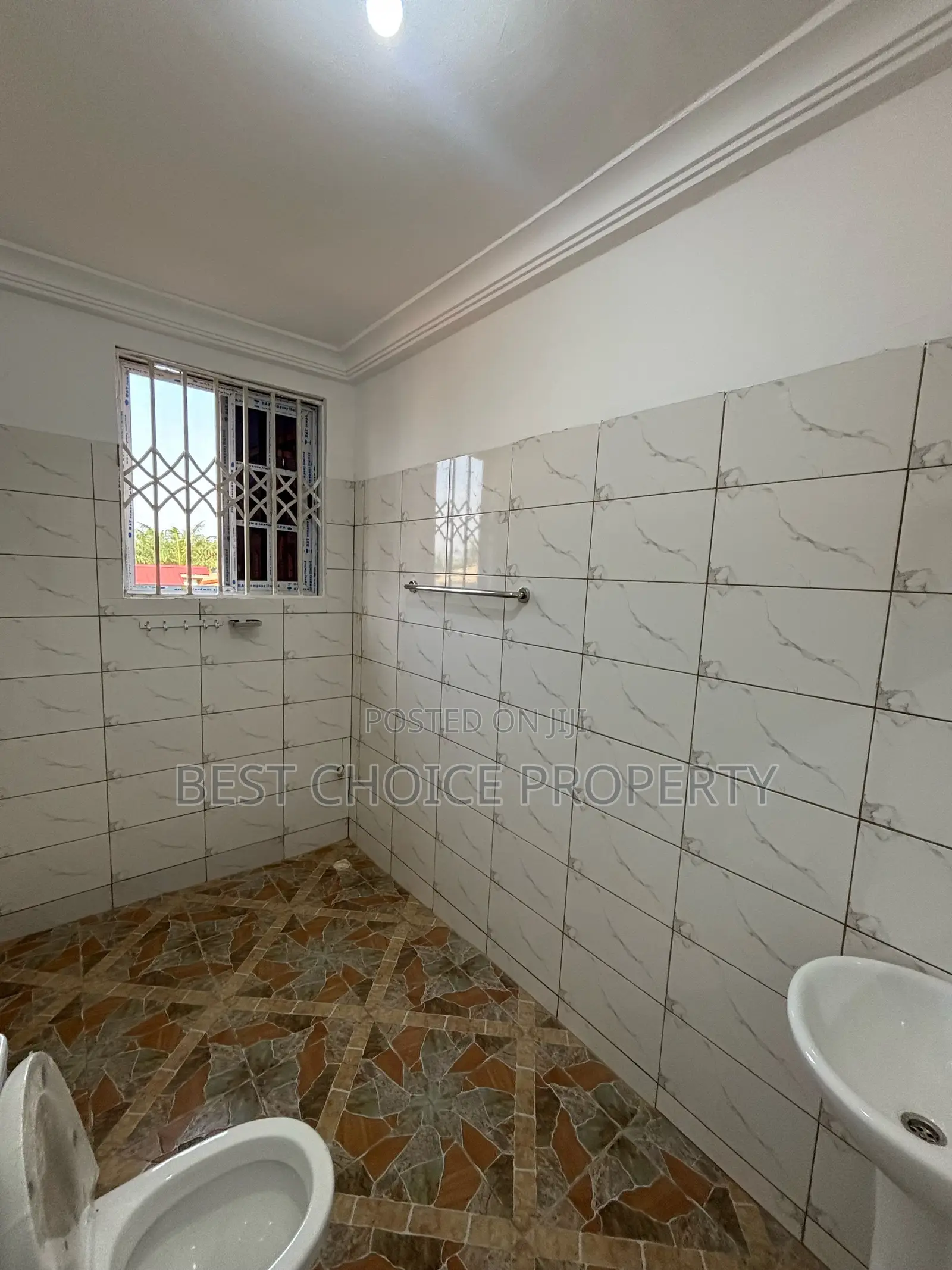Single Room Sc Available at Adenta Housing Down